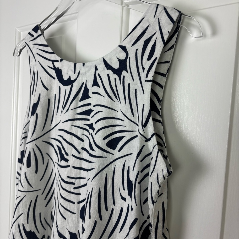 Nicole Miller NWT Navy and White Leaf Pattern Dress - Picture 3 of 10
